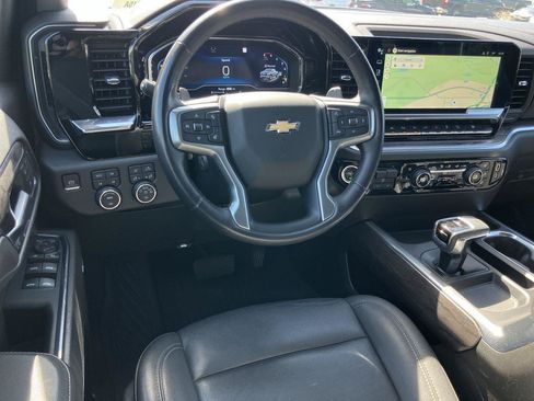 Used 2023 Chevrolet Silverado 1500 LTZ AWD/4WD image 18
