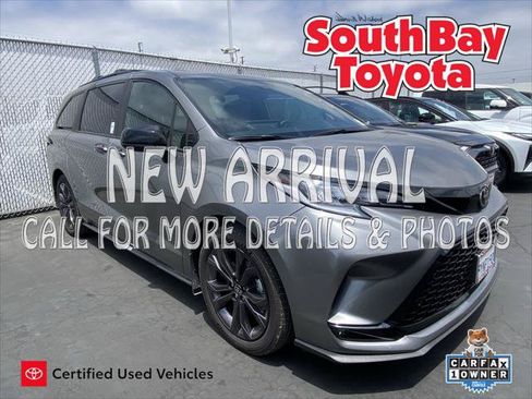 Certified 2026 Toyota Sienna XSE FWD image 1