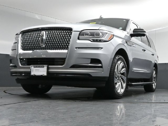 Certified 2023 Lincoln Navigator Reserve AWD/4WD image 41