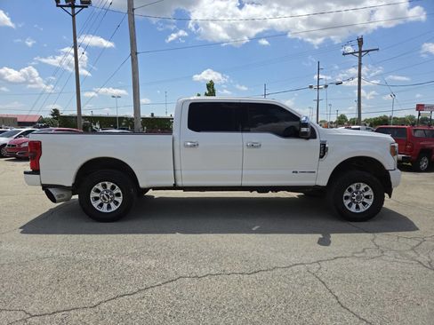 Used 2017 Ford F250 Platinum w/ Platinum Ultimate Package AWD/4WD image 8