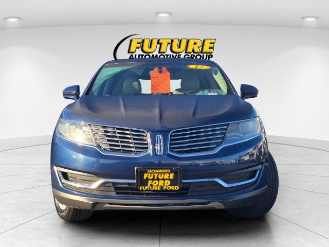 Used 2017 Lincoln MKX Premiere FWD image 2