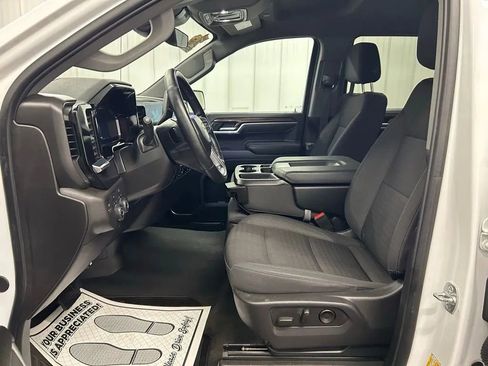 Used 2025 Chevrolet Silverado 1500 LT w/ Work Truck Package AWD/4WD image 10