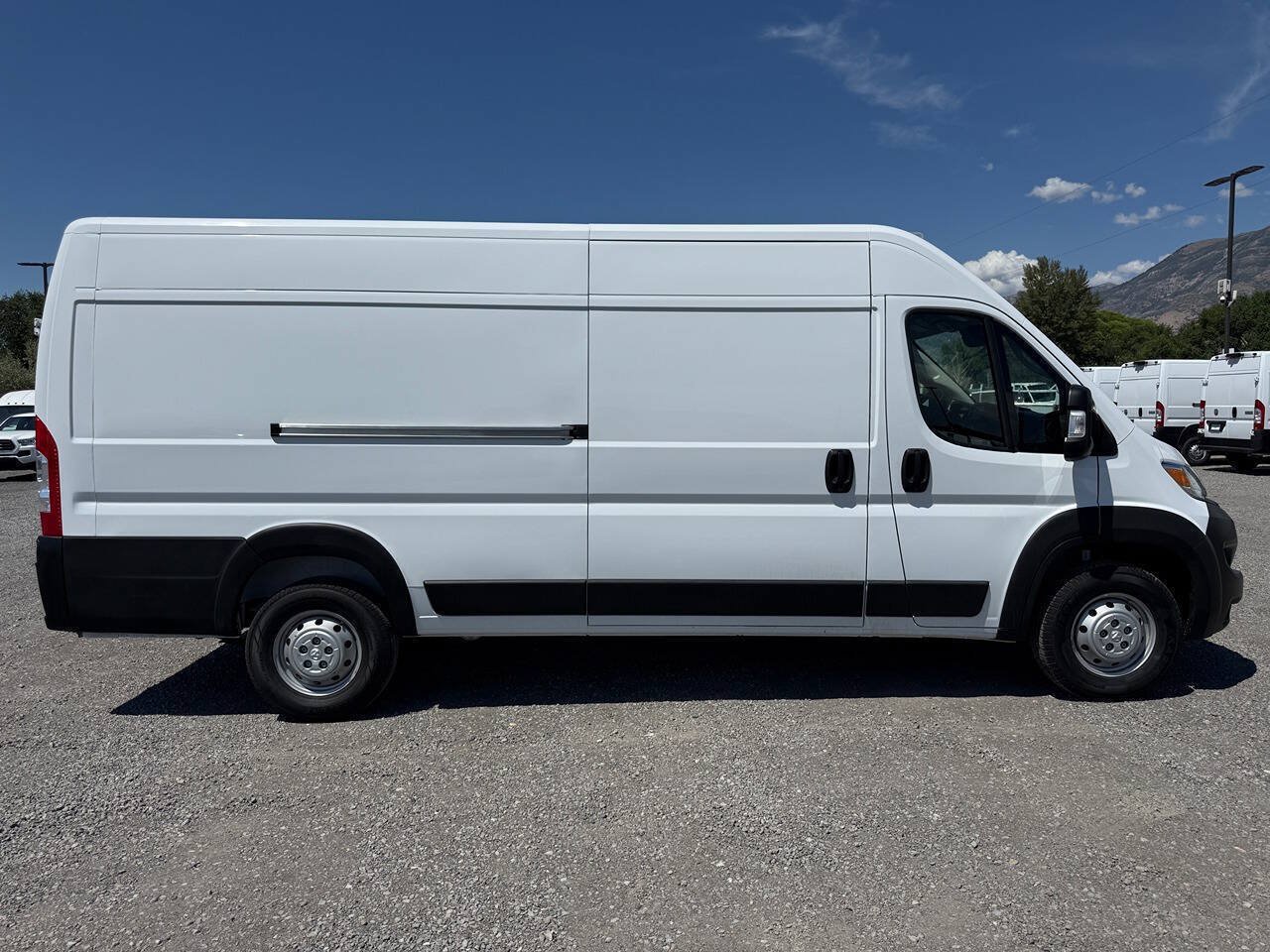 Used 2023 RAM ProMaster 3500 FWD image 2