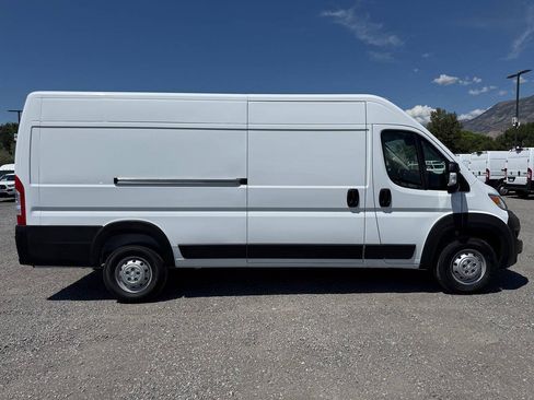 Used 2023 RAM ProMaster 3500 FWD image 2