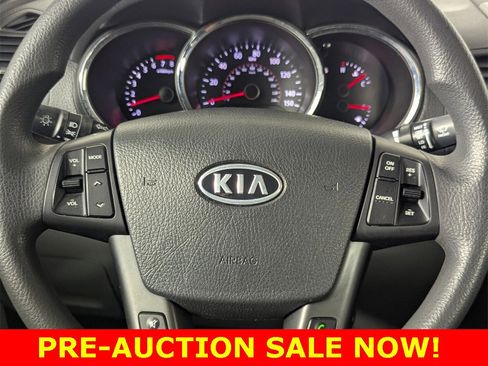 Used 2012 Kia Sorento LX w/ Convenience Pkg image 17