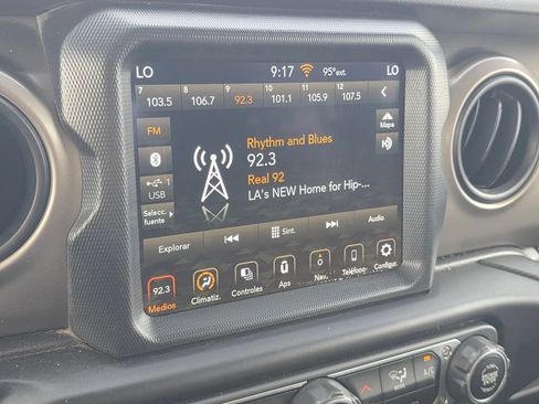 Used 2021 Jeep Gladiator Sport AWD/4WD image 26