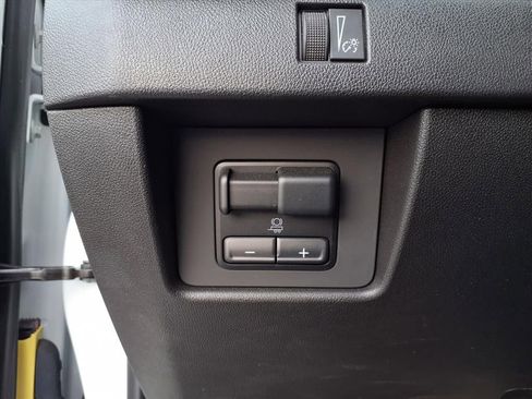 Certified 2023 GMC Canyon AT4 w/ AT4 Premium Package image 23