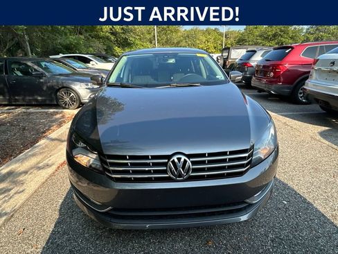 Used 2015 Volkswagen Passat 1.8T SEL Premium FWD image 4