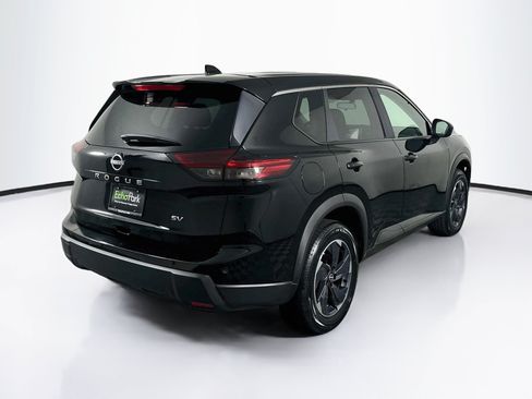 Used 2024 Nissan Rogue SV FWD image 9