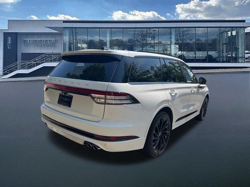 New 2026 Lincoln Aviator Reserve AWD/4WD image 8