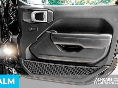 Used 2024 Jeep Wrangler Sport S image 46