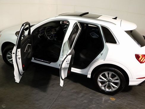 Used 2025 Audi Q3 2.0T Premium image 5