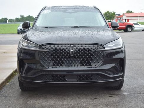 Used 2025 Lincoln Aviator Reserve w/ Equipment Group 201A AWD/4WD image 14