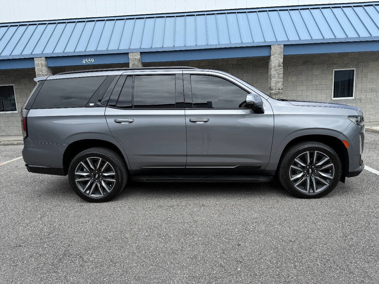 Used 2021 Cadillac Escalade Sport AWD/4WD image 7