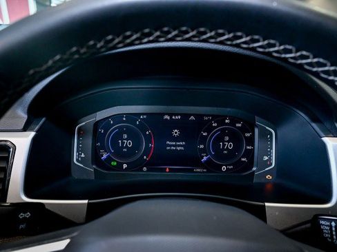 Used 2022 Volkswagen Atlas SE image 33