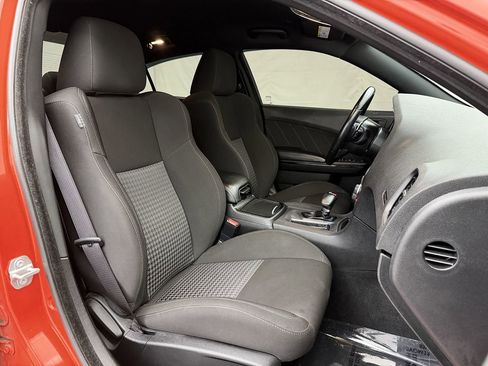 Used 2021 Dodge Charger R/T w/ Blacktop Package image 46