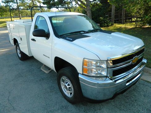 Used 2012 Chevrolet Silverado 2500 W/T RWD image 3