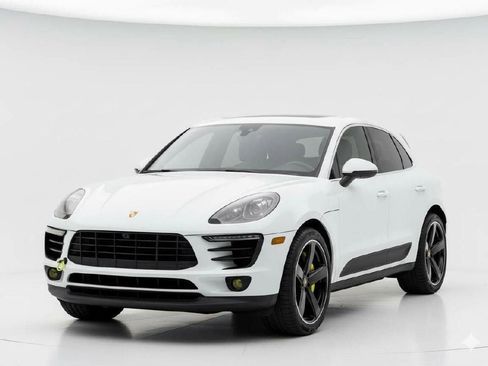 Used 2015 Porsche Macan S image 1