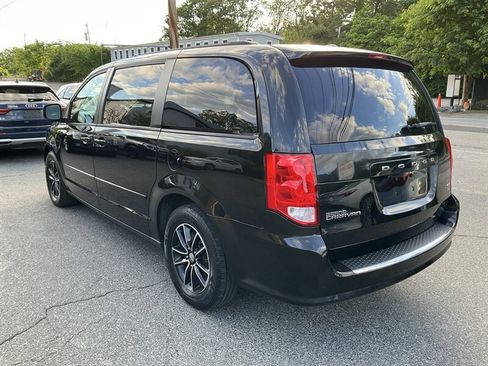 Used 2017 Dodge Grand Caravan GT FWD image 7