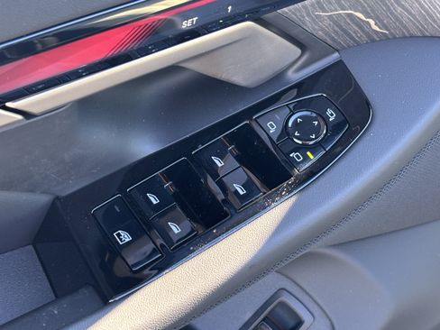 Used 2026 BMW 530i xDrive image 15