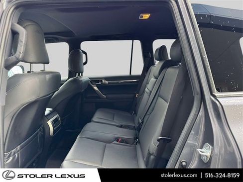 Used 2021 Lexus GX 460 Premium w/ Premium Package image 15