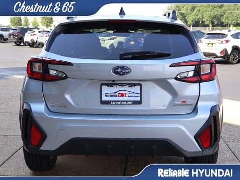 Used 2024 Subaru Crosstrek 2.0i Premium AWD/4WD image 5