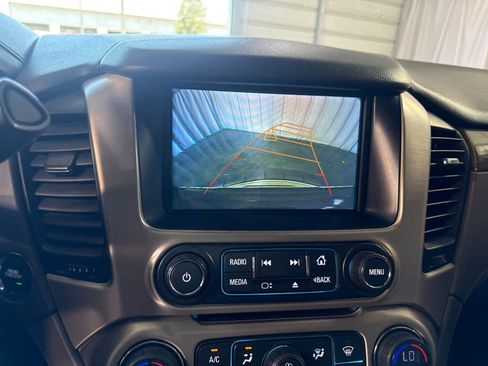 Used 2017 GMC Yukon Denali w/ Open Road Package RWD image 29