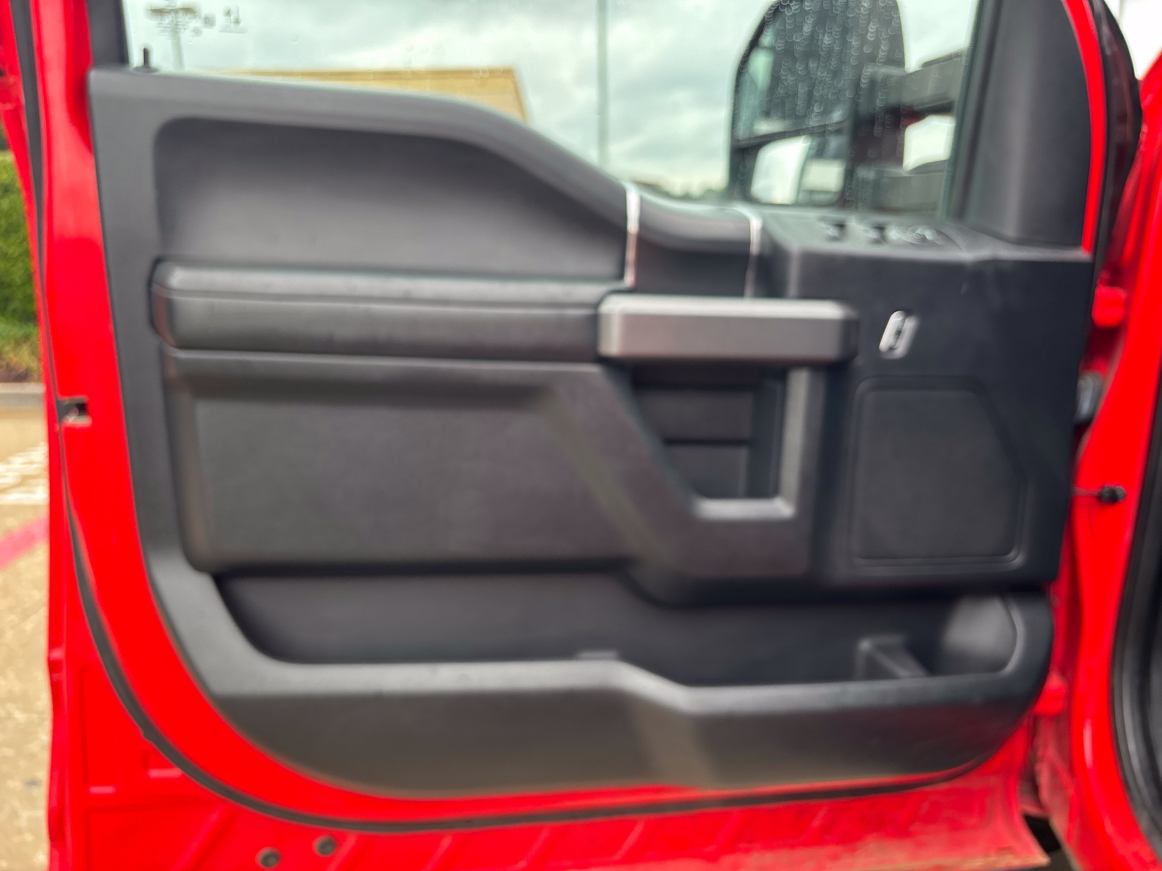 Used 2020 Ford F150 XLT w/ Equipment Group 302A Luxury AWD/4WD image 21