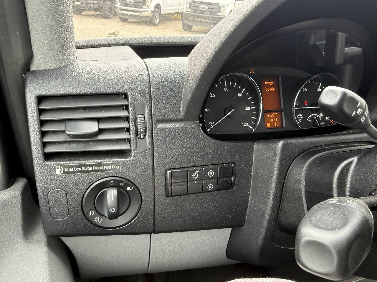 Used 2013 Mercedes-Benz Sprinter 2500 image 22