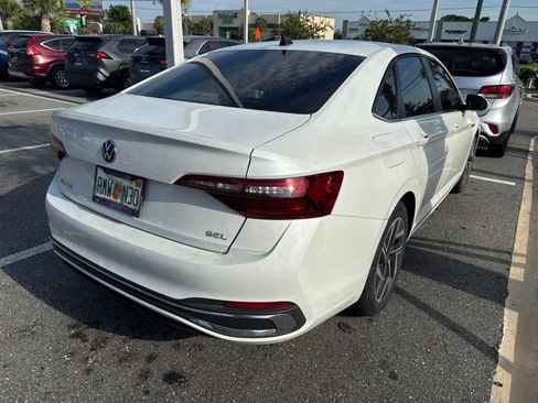 Used 2024 Volkswagen Jetta SEL FWD image 10
