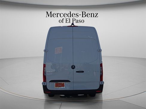 New 2025 Mercedes-Benz Sprinter 2500 image 9