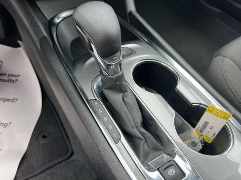 Used 2024 Chevrolet Malibu LT image 26