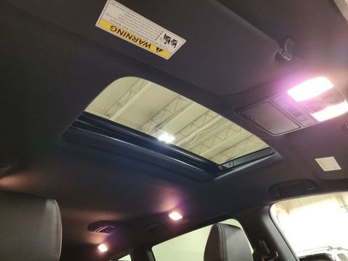 Used 2025 Honda Odyssey Sport-L image 34