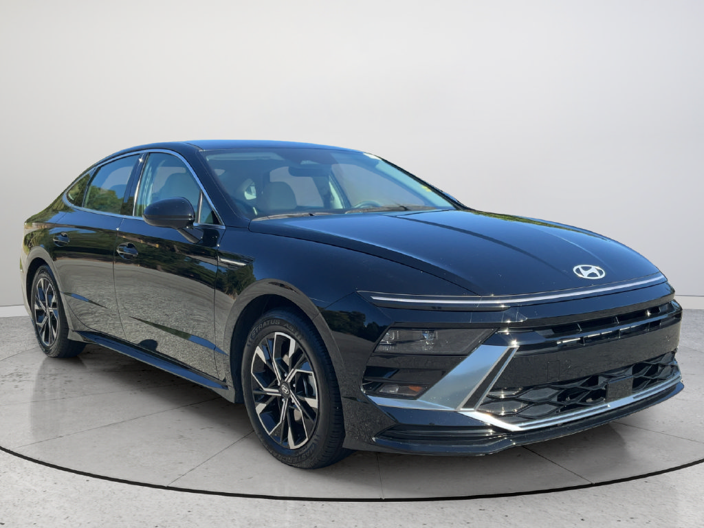 Used 2024 Hyundai Sonata SEL FWD image 1