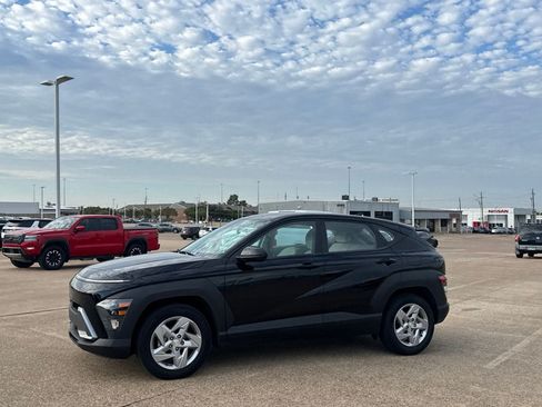 Used 2026 Hyundai Kona SE FWD image 12
