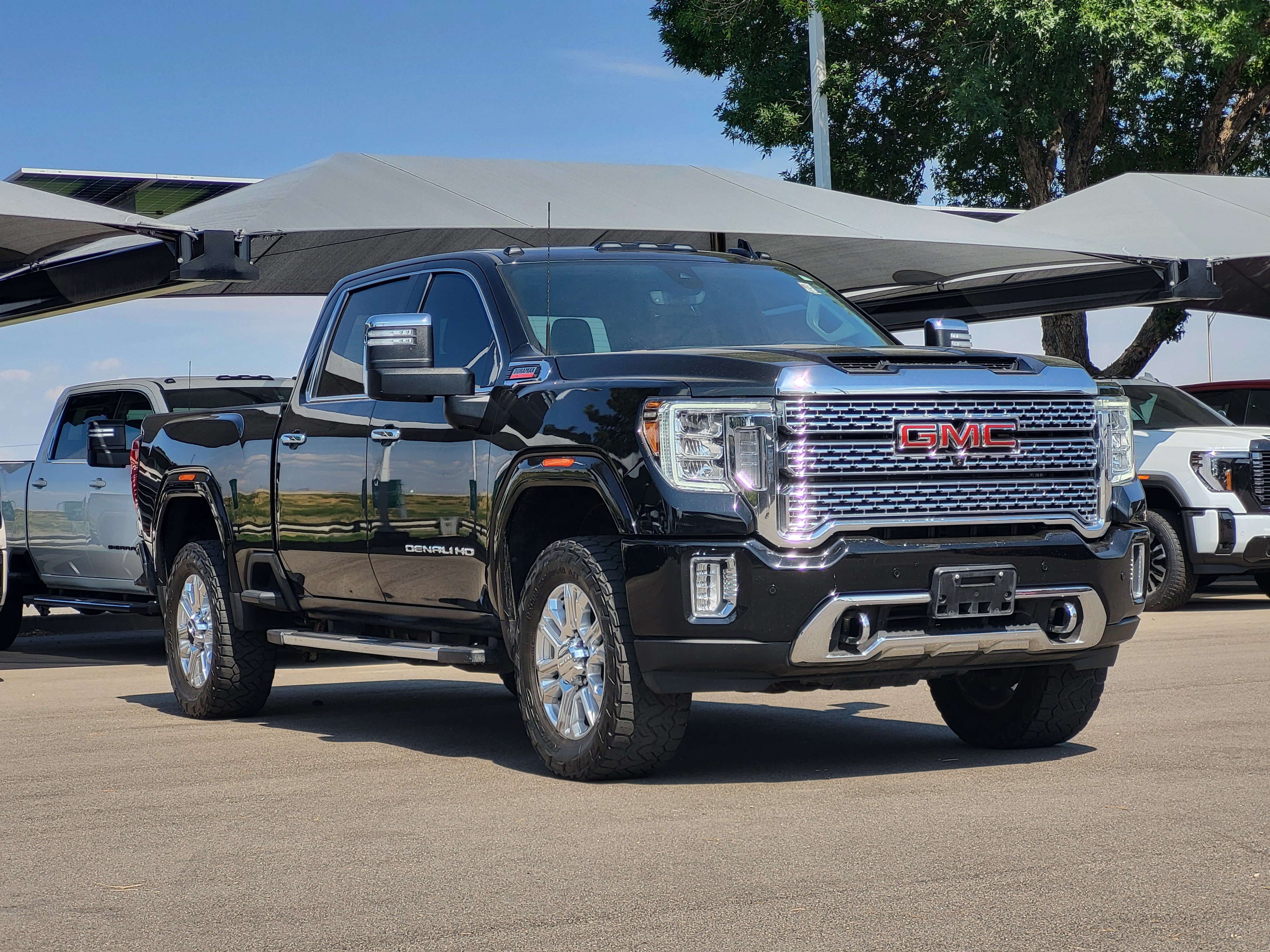 Used 2022 GMC Sierra 2500 Denali w/ Denali Ultimate Package AWD/4WD image 3