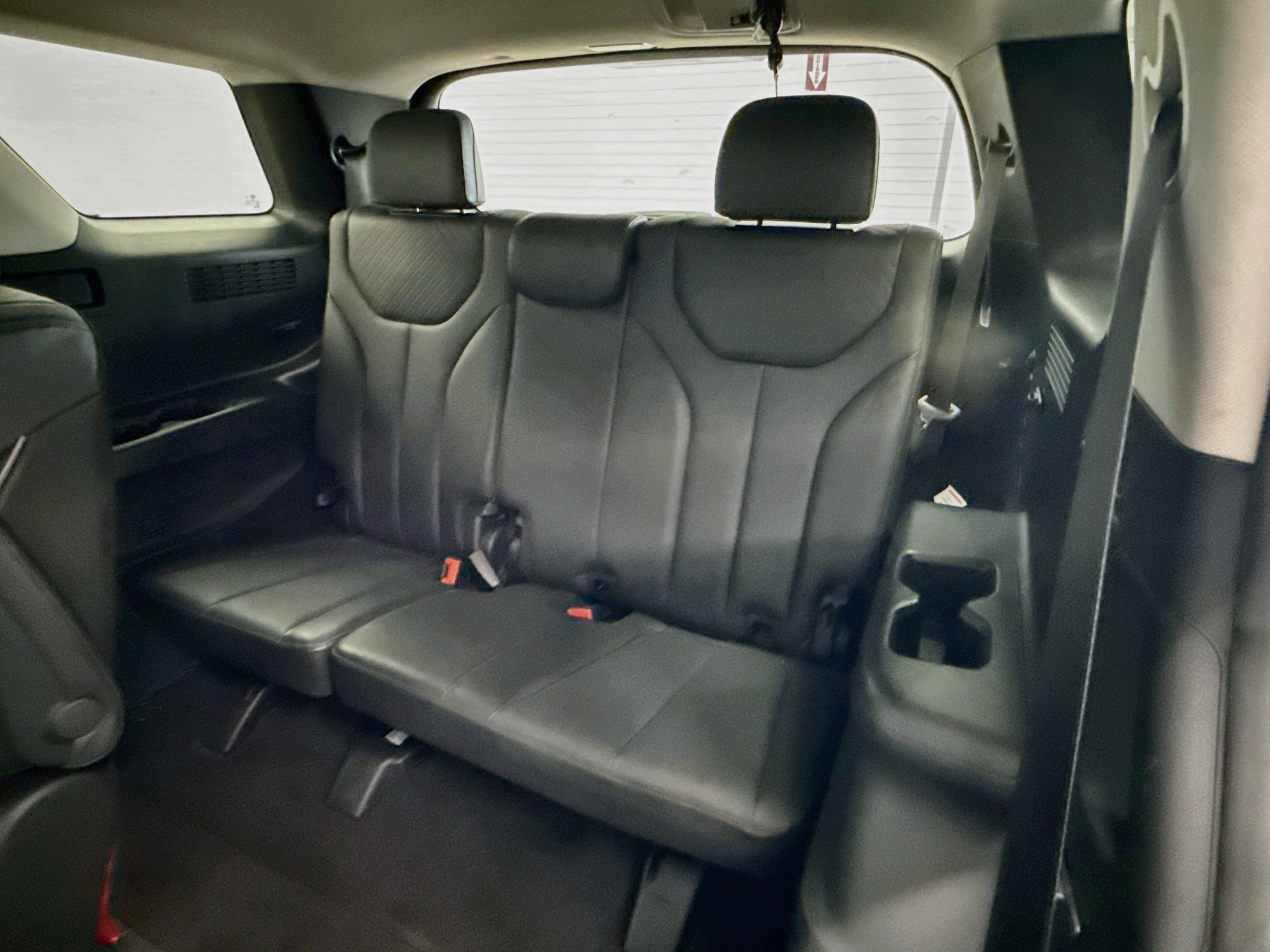 Used 2025 Hyundai Palisade SEL FWD image 30