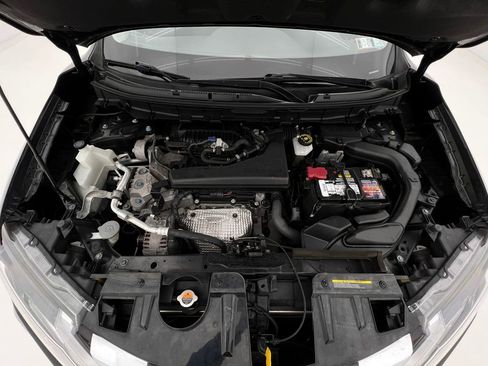 Used 2019 Nissan Rogue SV w/ Premium Package image 25