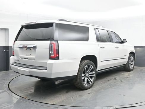 Used 2018 GMC Yukon XL Denali w/ Denali Ultimate Package AWD/4WD image 10