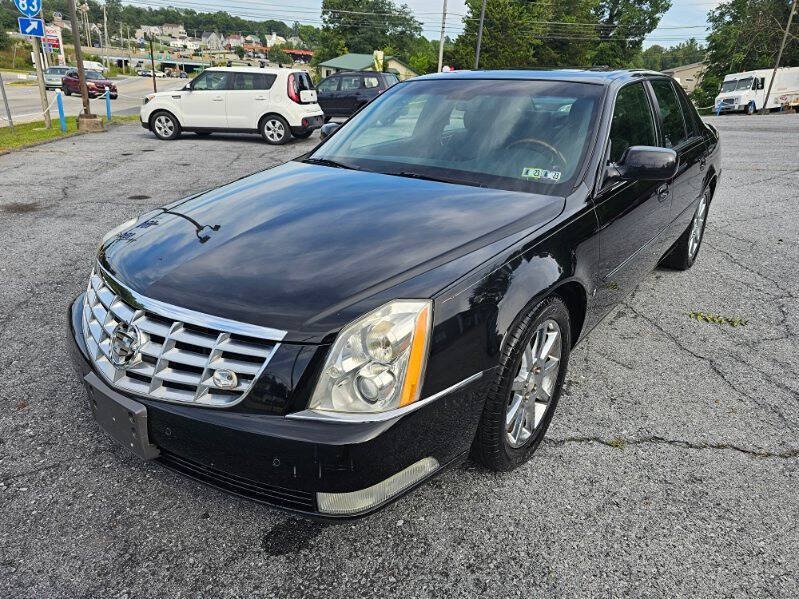 Used 2006 Cadillac DTS Performance FWD image 2