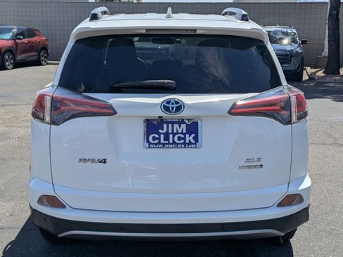 Used 2017 Toyota RAV4 XLE w/ Convenience Package AWD/4WD image 3