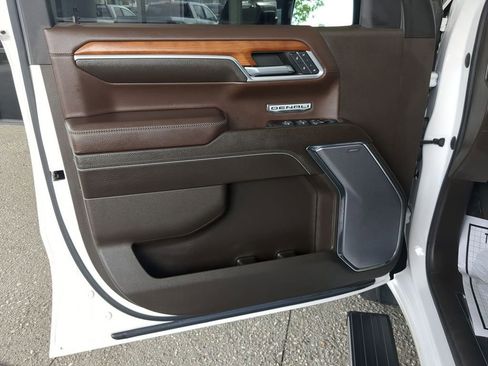 Used 2023 GMC Sierra 1500 Denali w/ Denali Reserve Package image 26