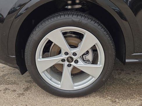 New 2025 Audi Q5 Premium Plus image 11