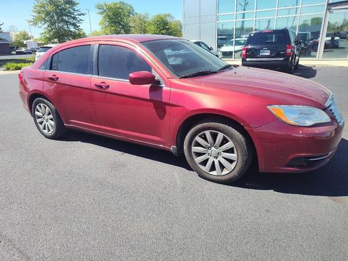 Used 2013 Chrysler 200 Touring FWD image 7