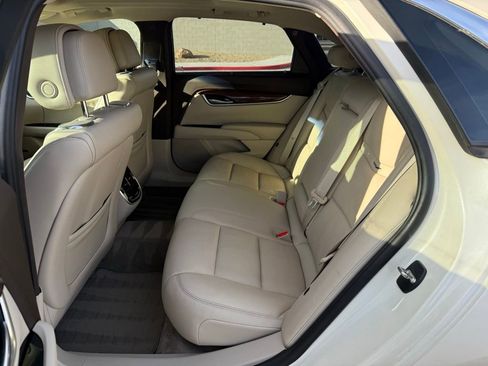 Used 2013 Cadillac XTS Premium image 22