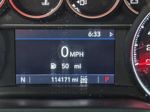 Used 2019 Chevrolet Silverado 1500 LT image 12