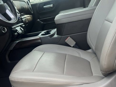 Used 2022 GMC Sierra 1500 SLT image 16
