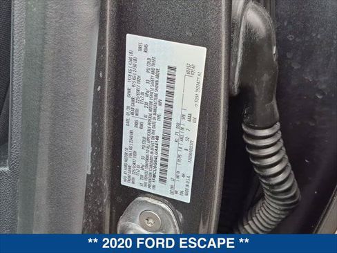 Used 2020 Ford Escape SE FWD image 24
