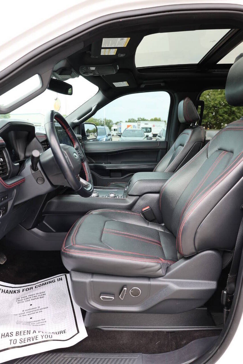 Used 2022 Ford Expedition Max Limited AWD/4WD image 13