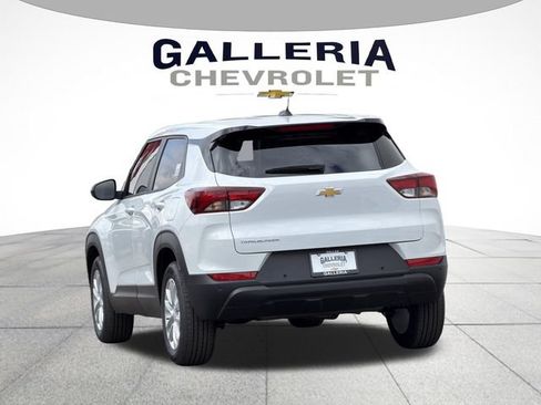 New 2026 Chevrolet TrailBlazer LS w/ LS Convenience Package FWD image 5